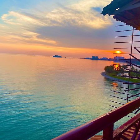 D' Sea View Apartment ポートディクソン エクステリア 写真