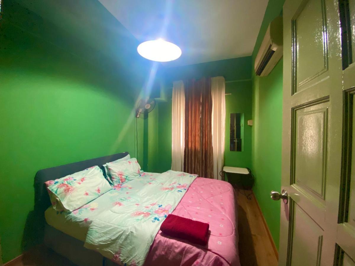 D' Sea View Apartment ポートディクソン エクステリア 写真