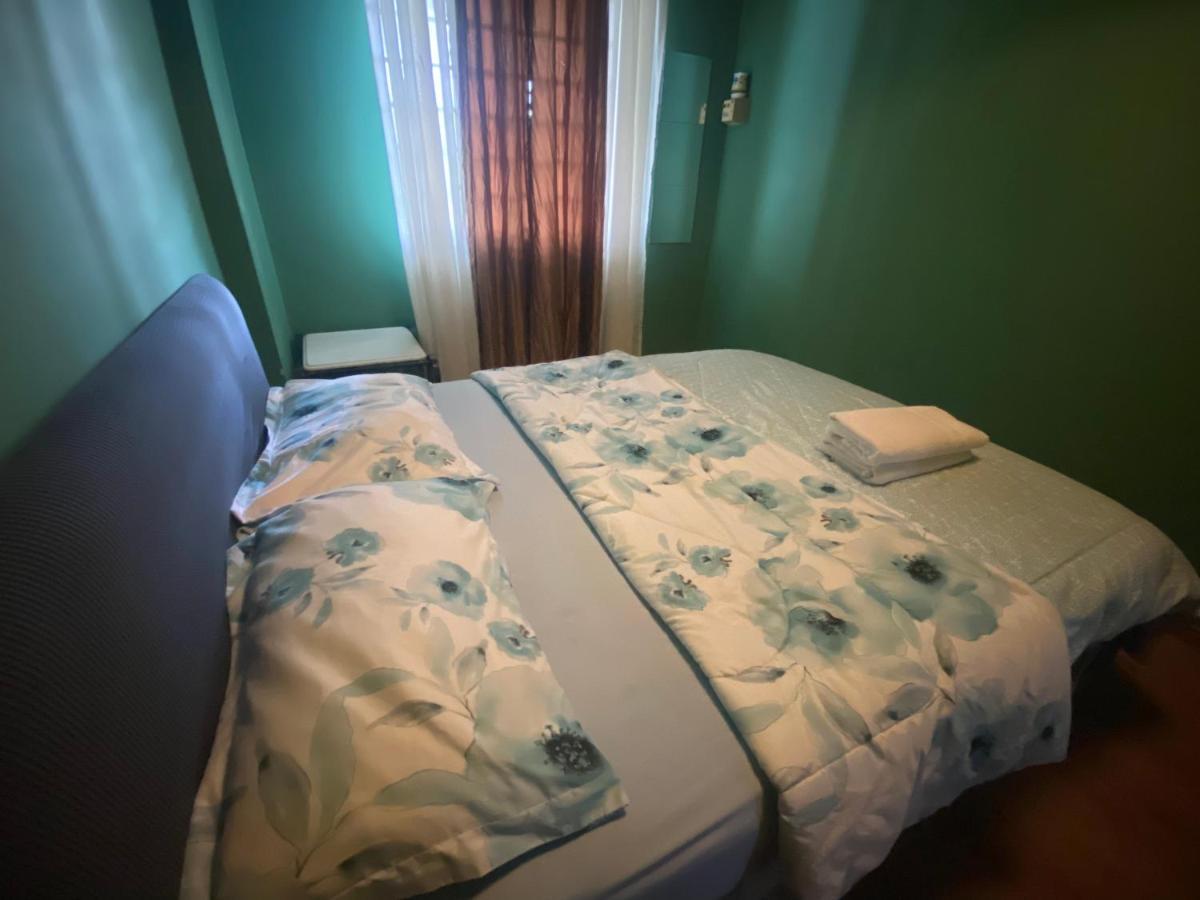 D' Sea View Apartment ポートディクソン エクステリア 写真